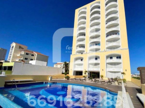 Condominio Miramar, Mazatlan en malecón frente a la playa